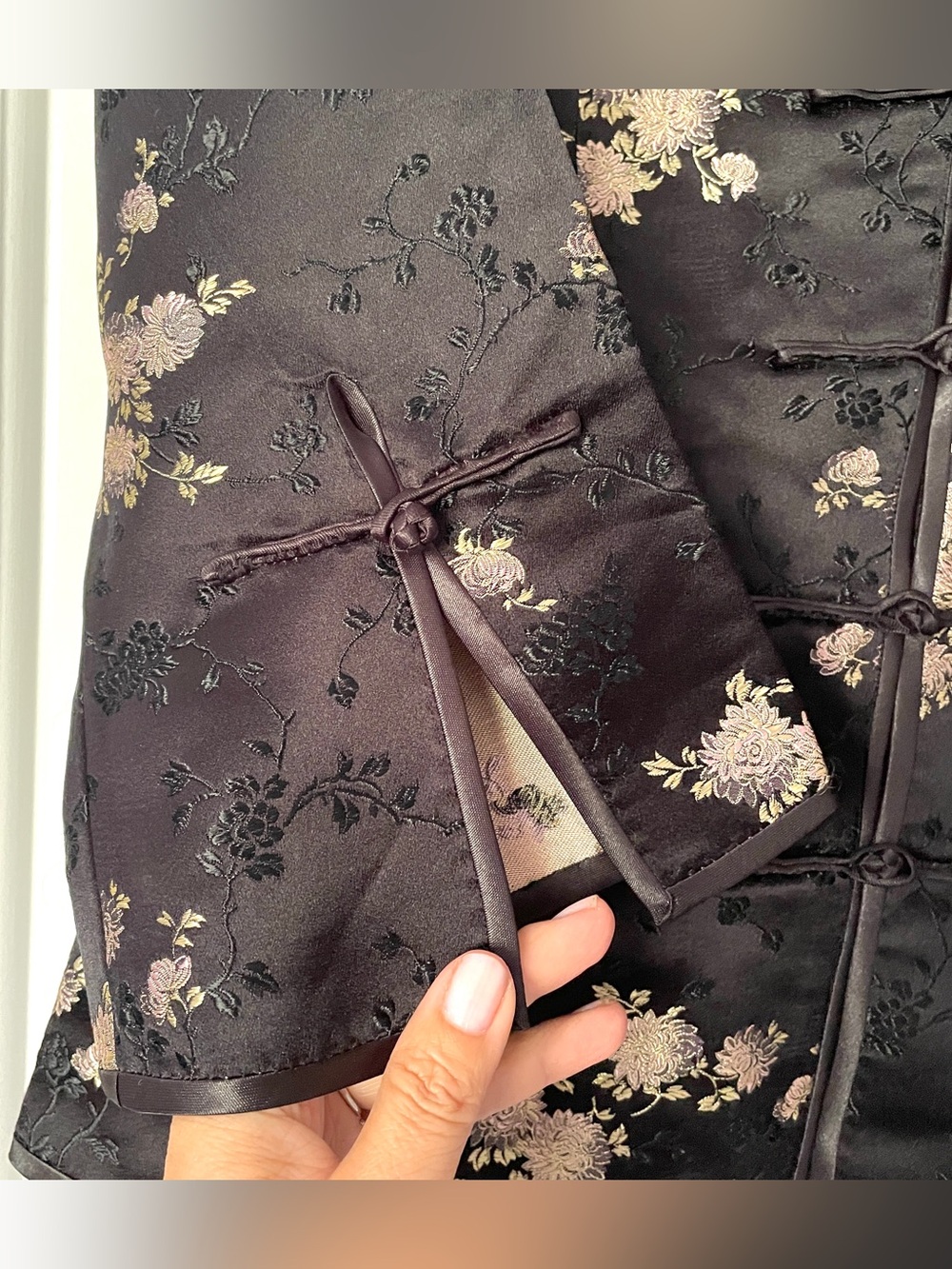 Vintage Chinese Black Satin Silk Blend Brocade Blouse - Small - Picture 4 of 11